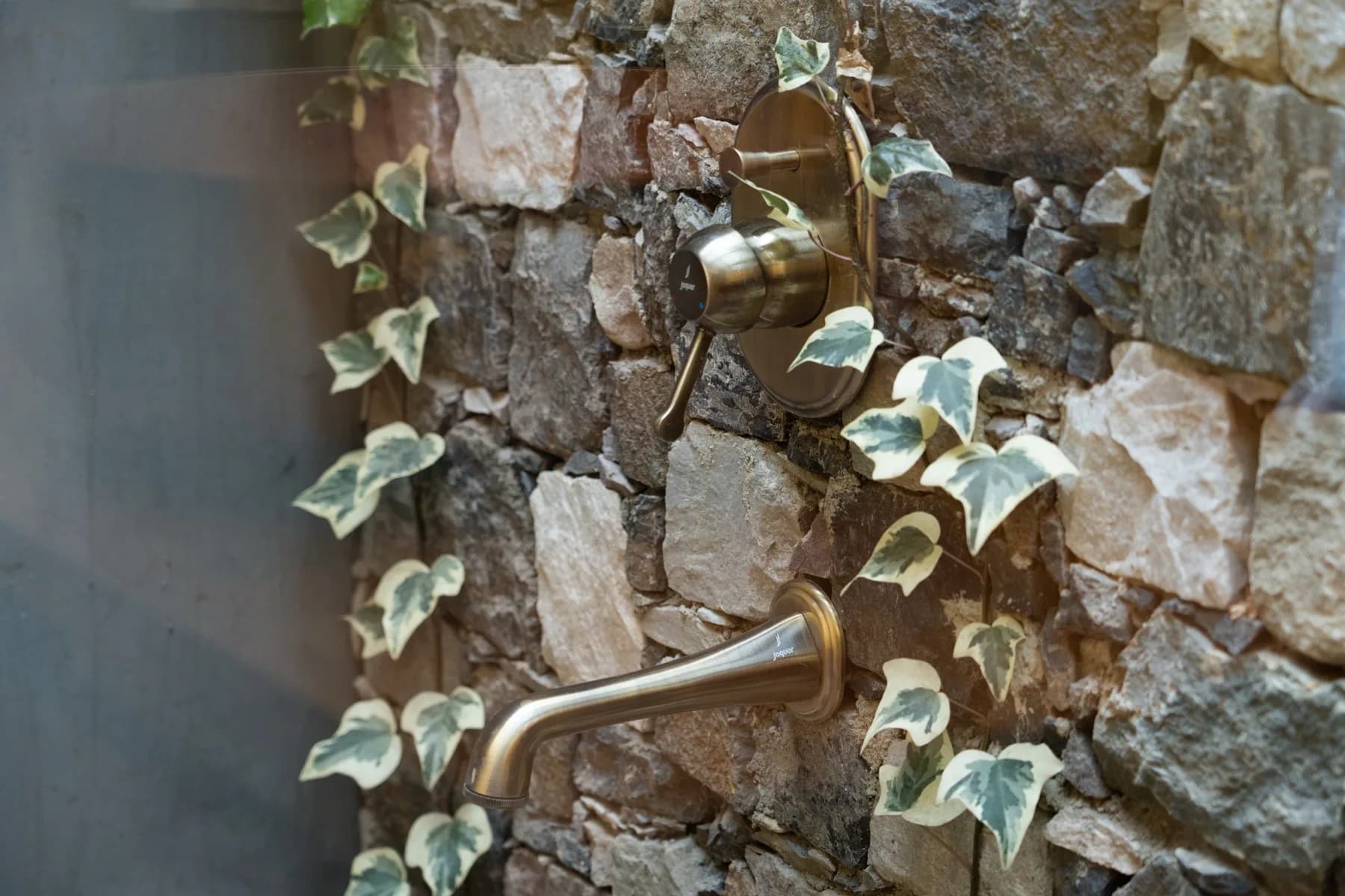 Detail